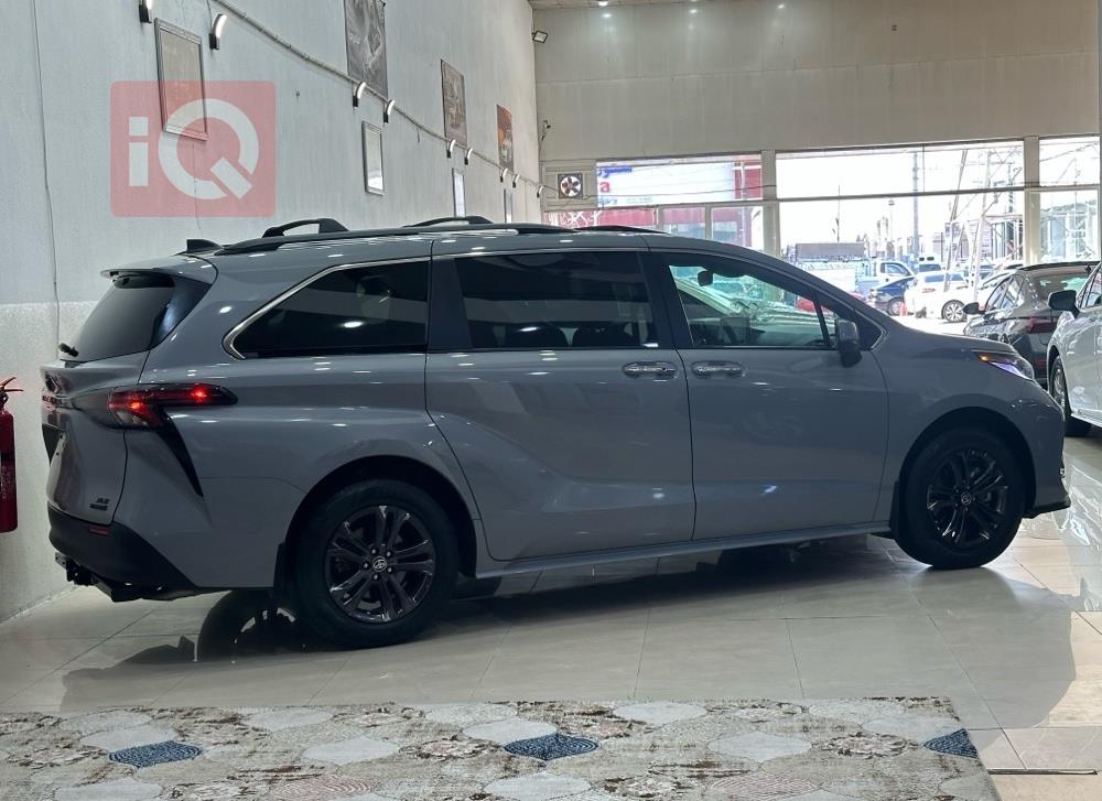 تويوتا سيينا